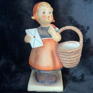 Hummel Vintage “Meditation” Girl (13/0)